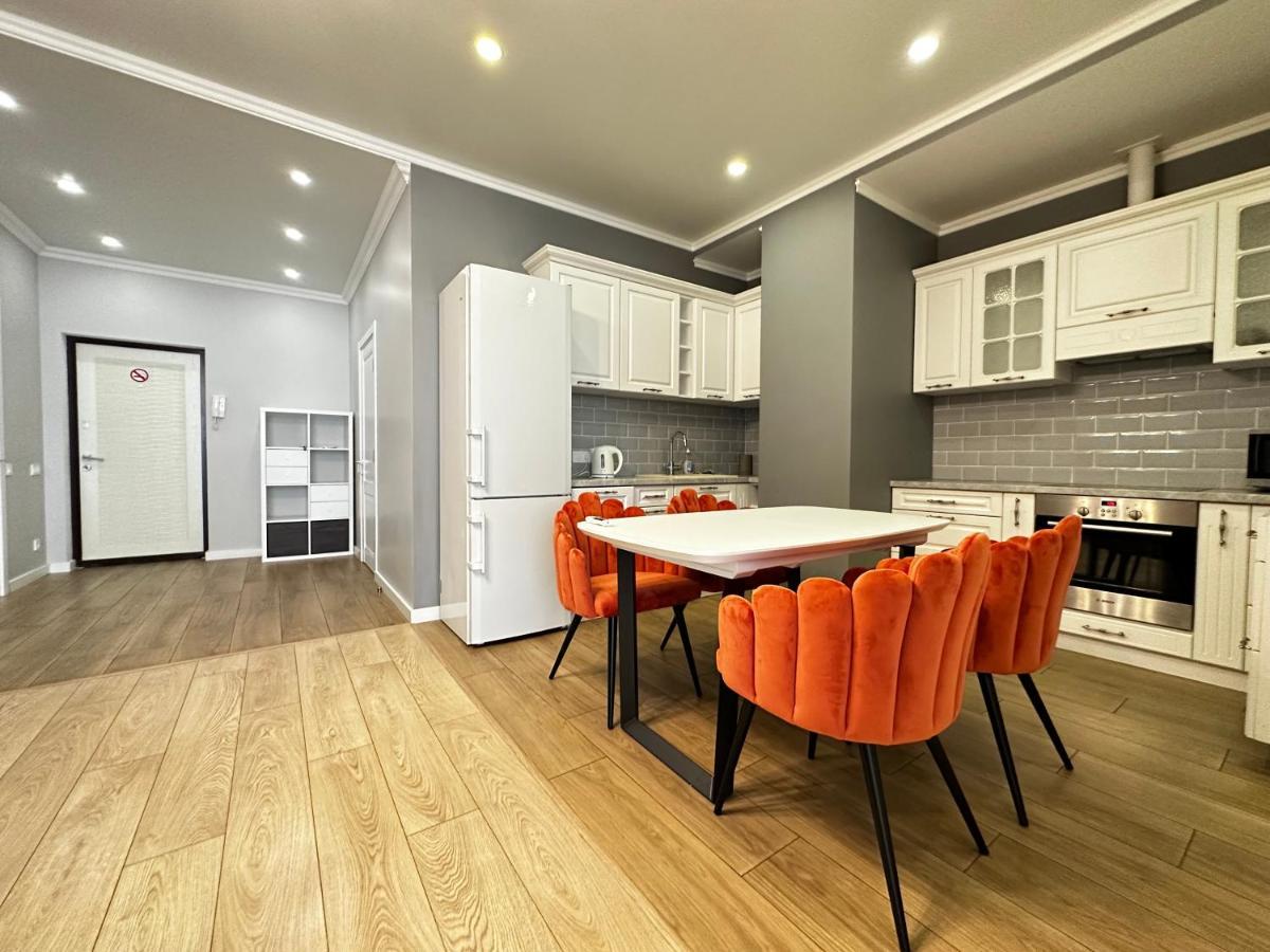 Gagarin Plaza Stylish Apartment Одеса Екстериор снимка