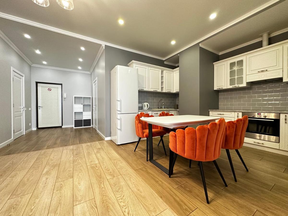 Gagarin Plaza Stylish Apartment Одеса Екстериор снимка